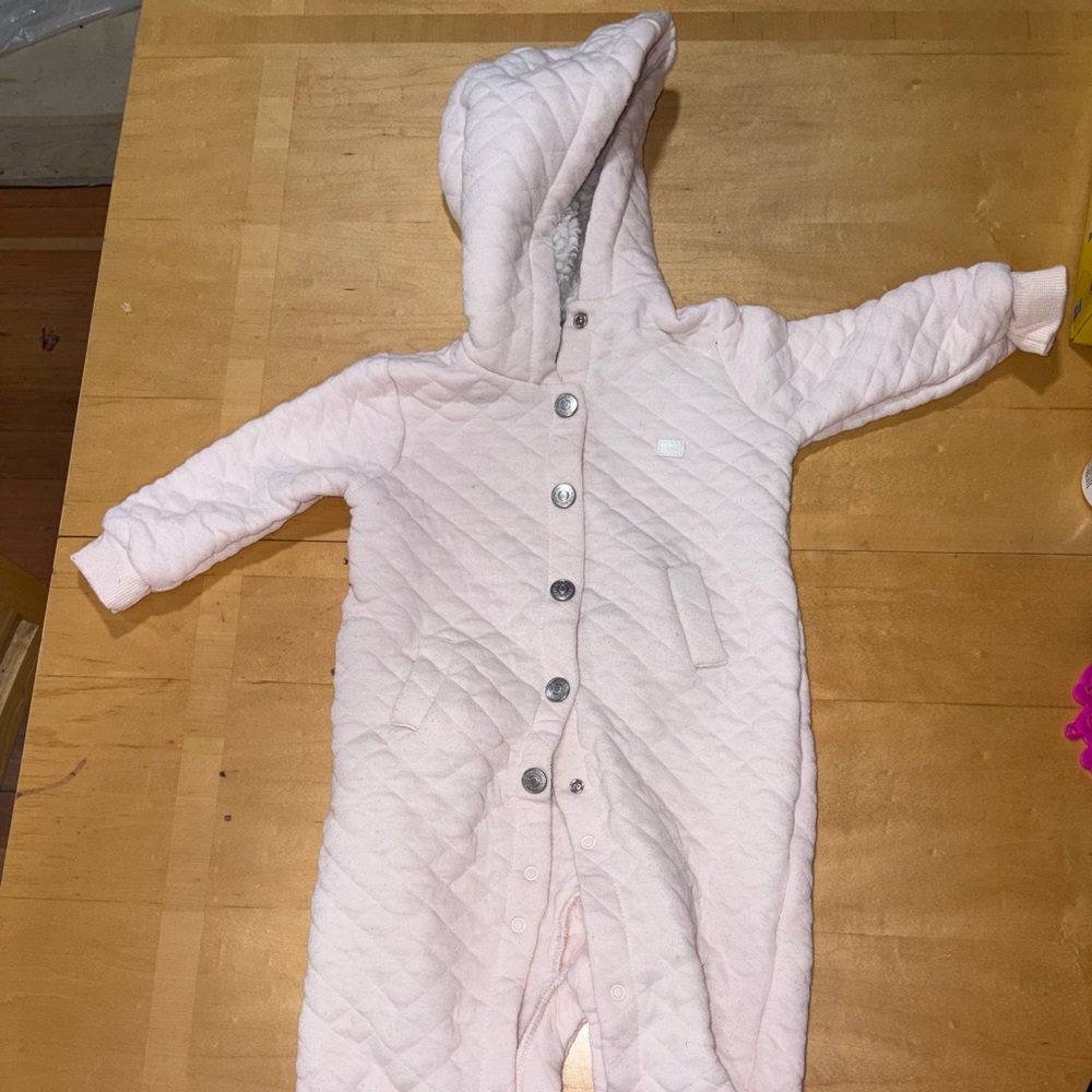 7 For All Mankind Light Pink Quilted baby Puffer Suit 6-9 month